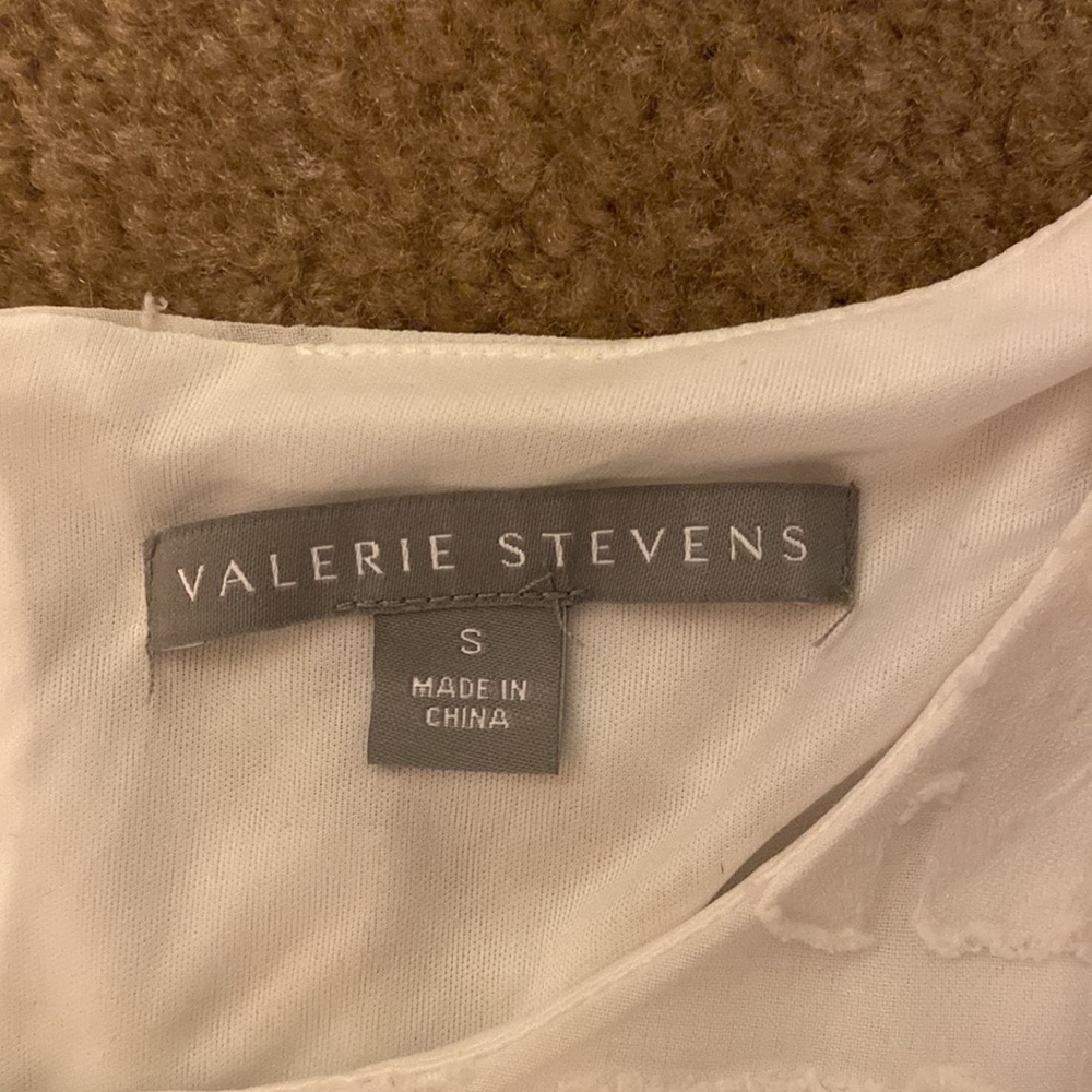 White Lace Top - Picture 8 of 9